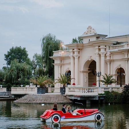 Hotel Venecia Palace Міхаловіце Екстер'єр фото